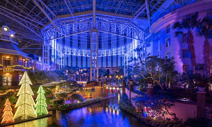 Country Christmas~Gaylord Opryland Resort, Nashville (December 8-11, 2027) - Image 5