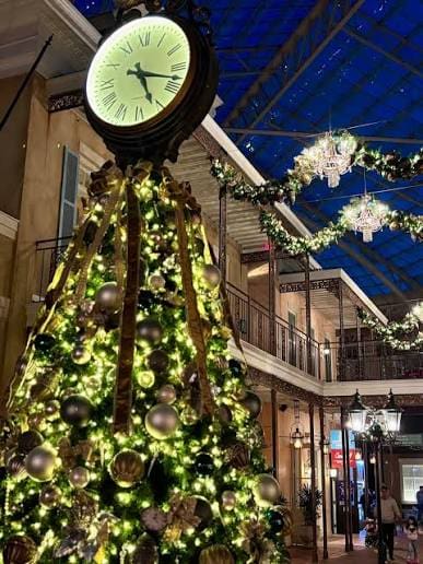Country Christmas~Gaylord Opryland Resort, Nashville (December 8-11, 2027) - Image 3